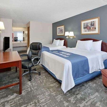 Days Inn & Suites By Wyndham Bentonville Dış mekan fotoğraf