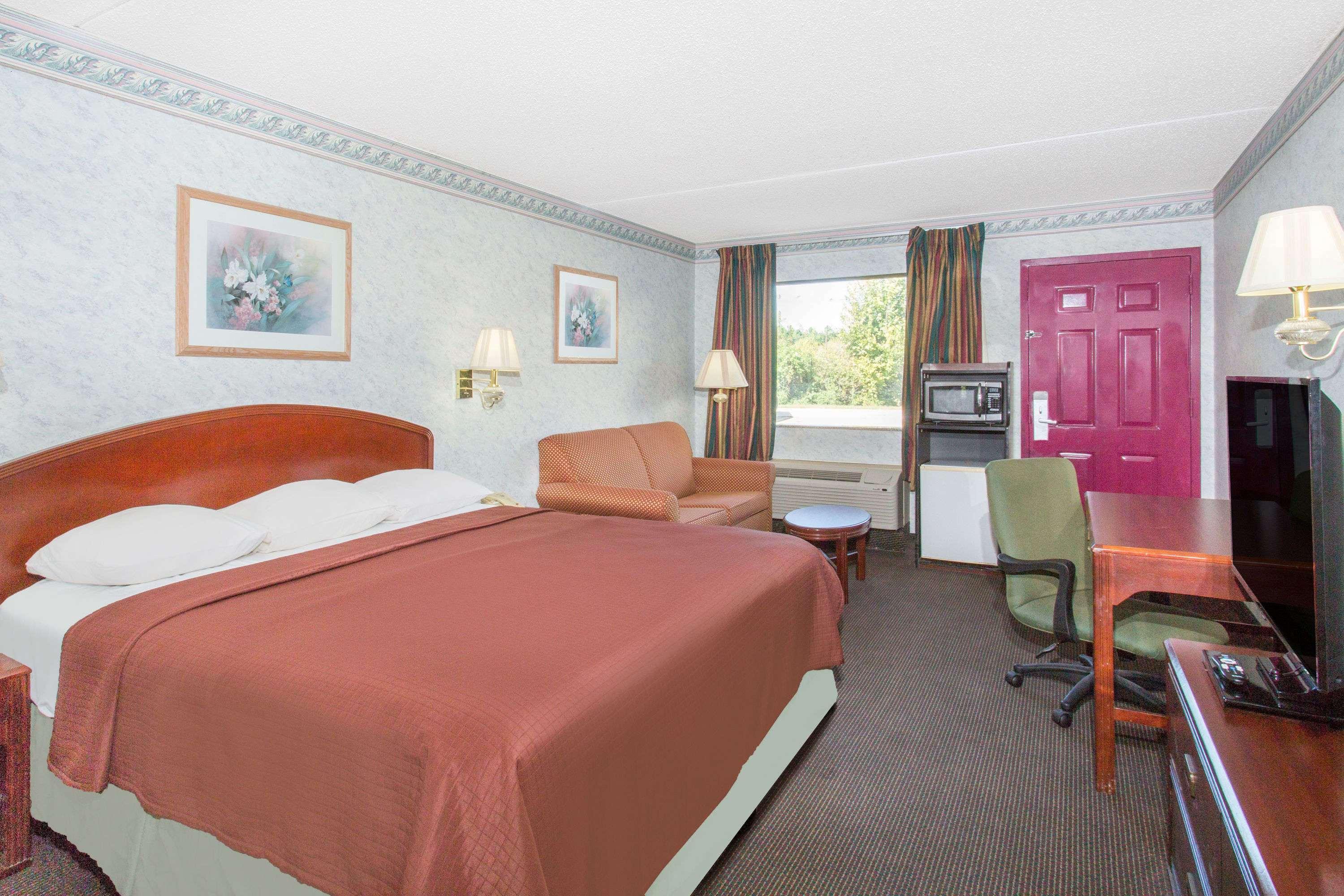 Days Inn & Suites By Wyndham Bentonville Dış mekan fotoğraf