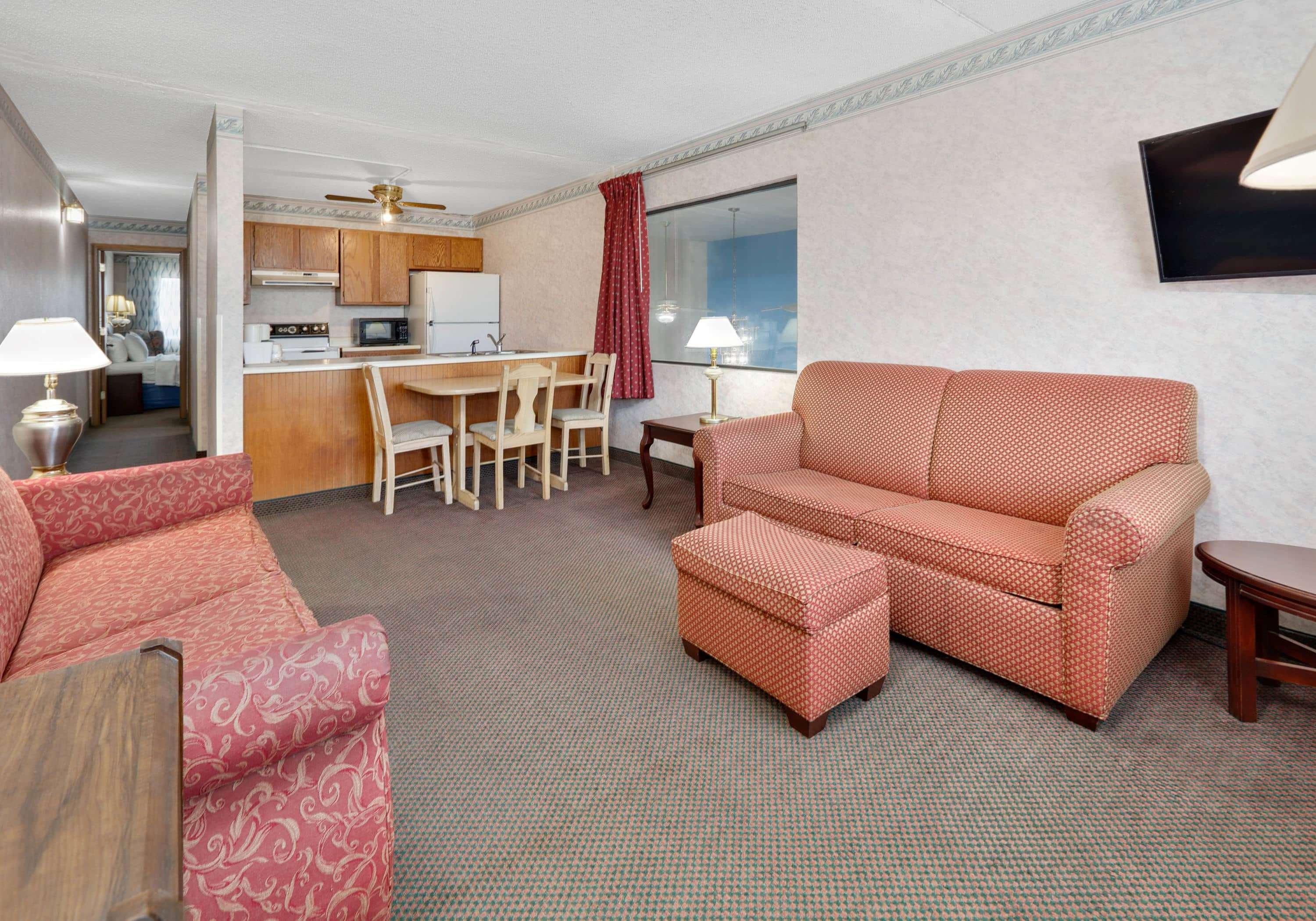Days Inn & Suites By Wyndham Bentonville Dış mekan fotoğraf
