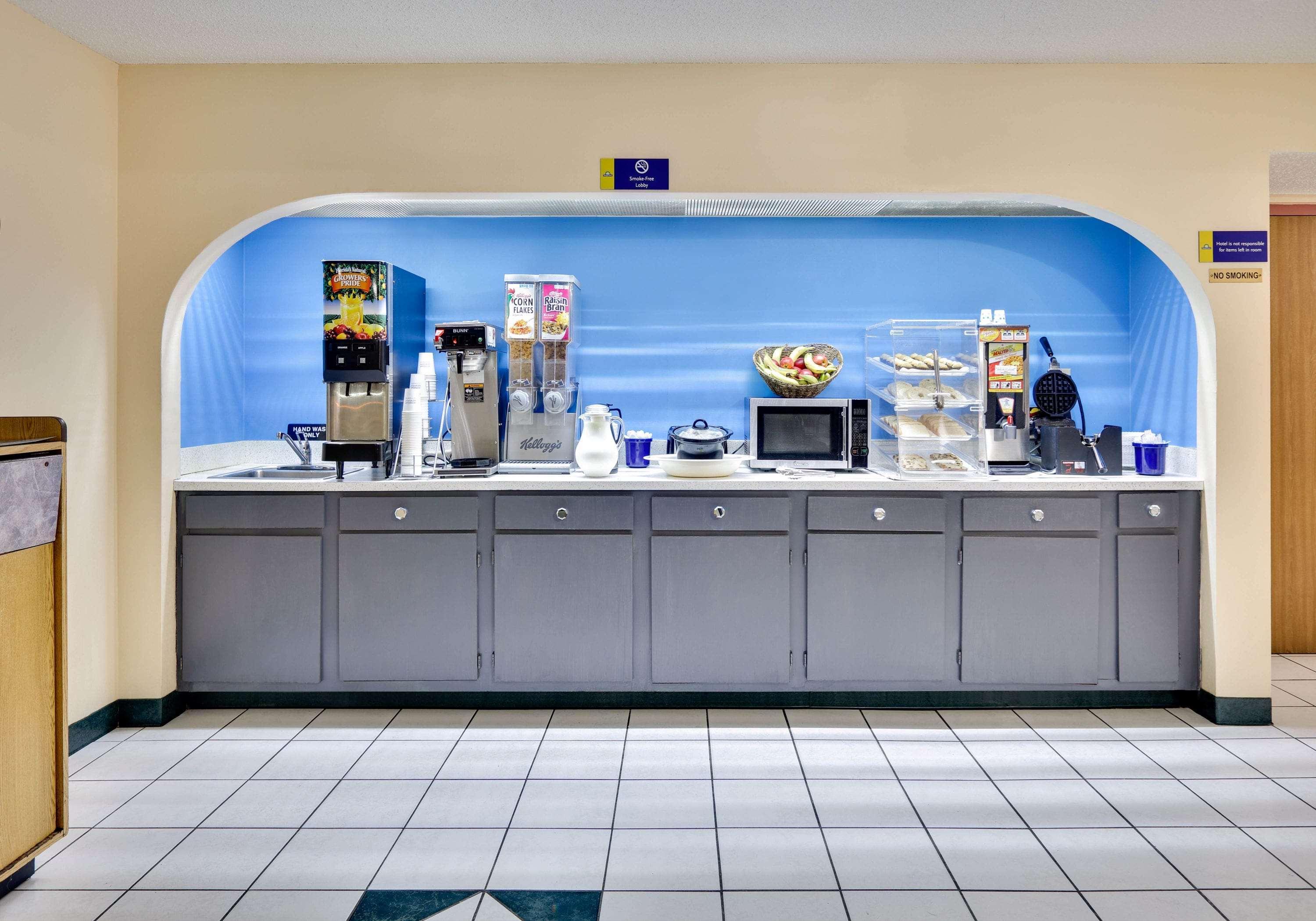 Days Inn & Suites By Wyndham Bentonville Dış mekan fotoğraf