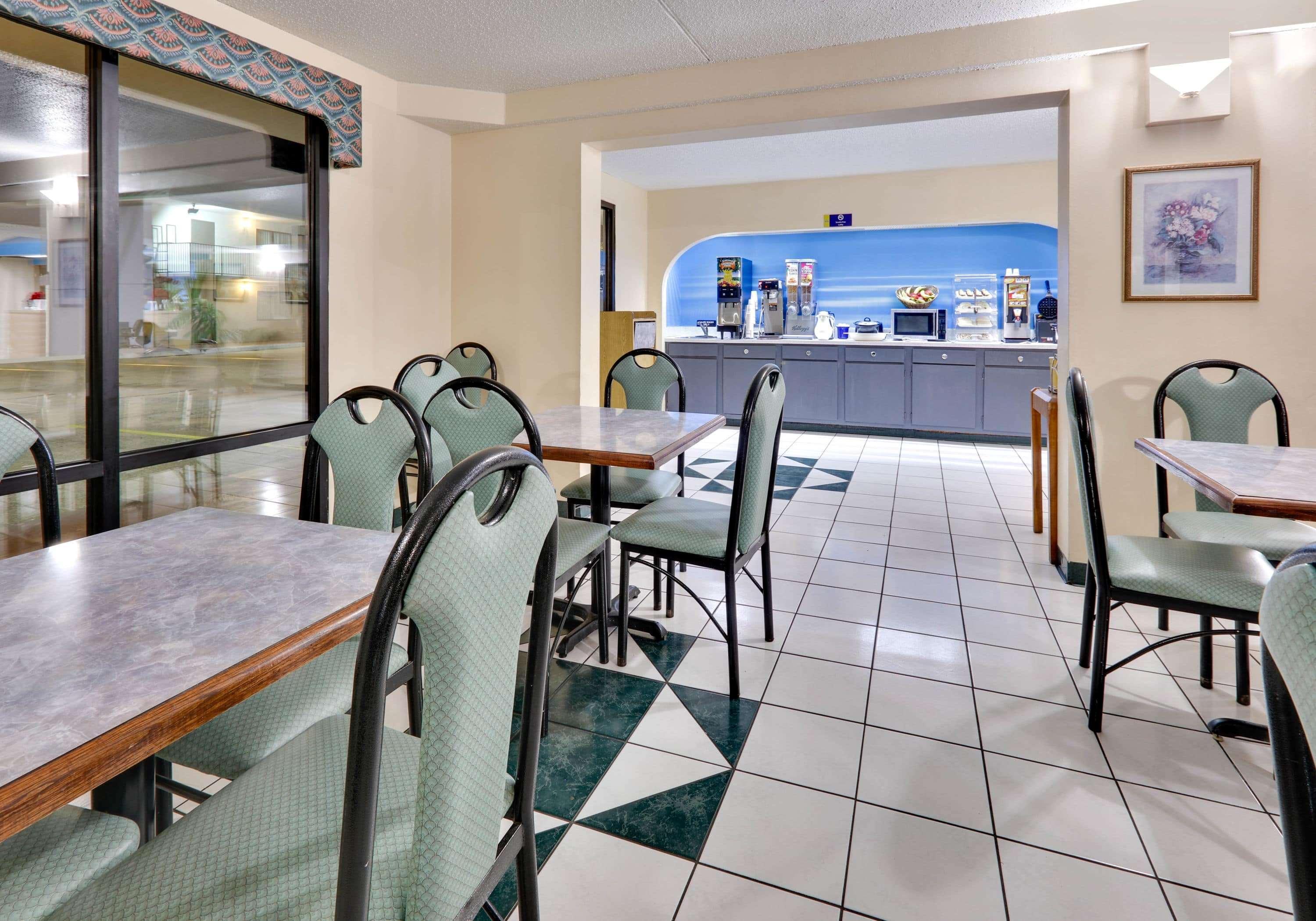 Days Inn & Suites By Wyndham Bentonville Dış mekan fotoğraf