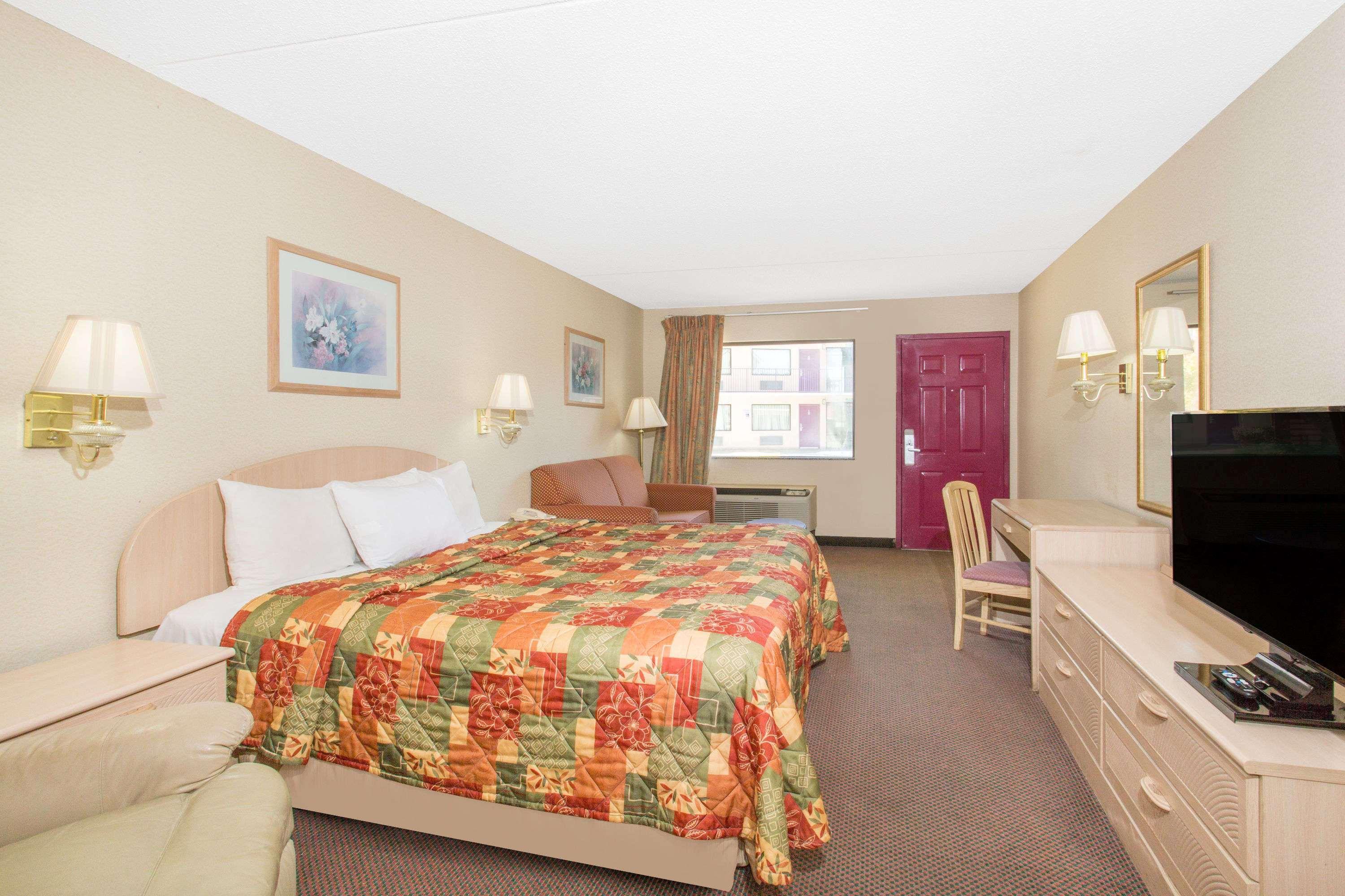 Days Inn & Suites By Wyndham Bentonville Dış mekan fotoğraf